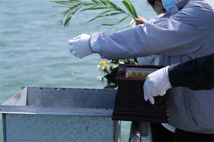 深圳光明海葬全程服务-2